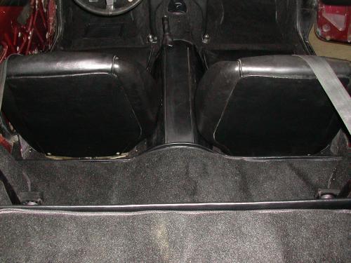 bb_int_seatbacks1.jpg (33500 bytes)