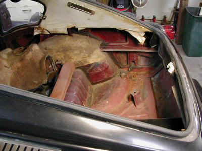 bb_trunk1.jpg (22990 bytes)