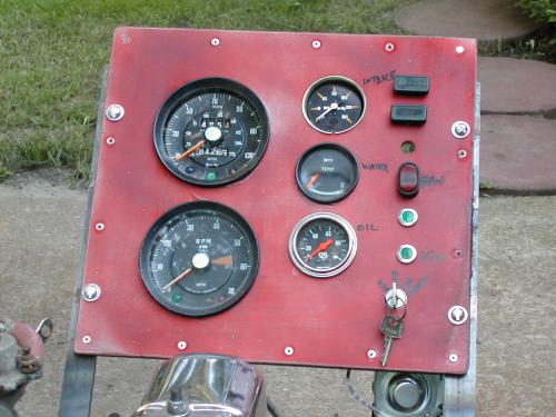gt6enginestand1_CTRLPANEL1.jpg (35229 bytes)