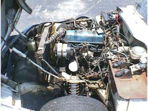 engine_startdrvrside.jpg (16036 bytes)